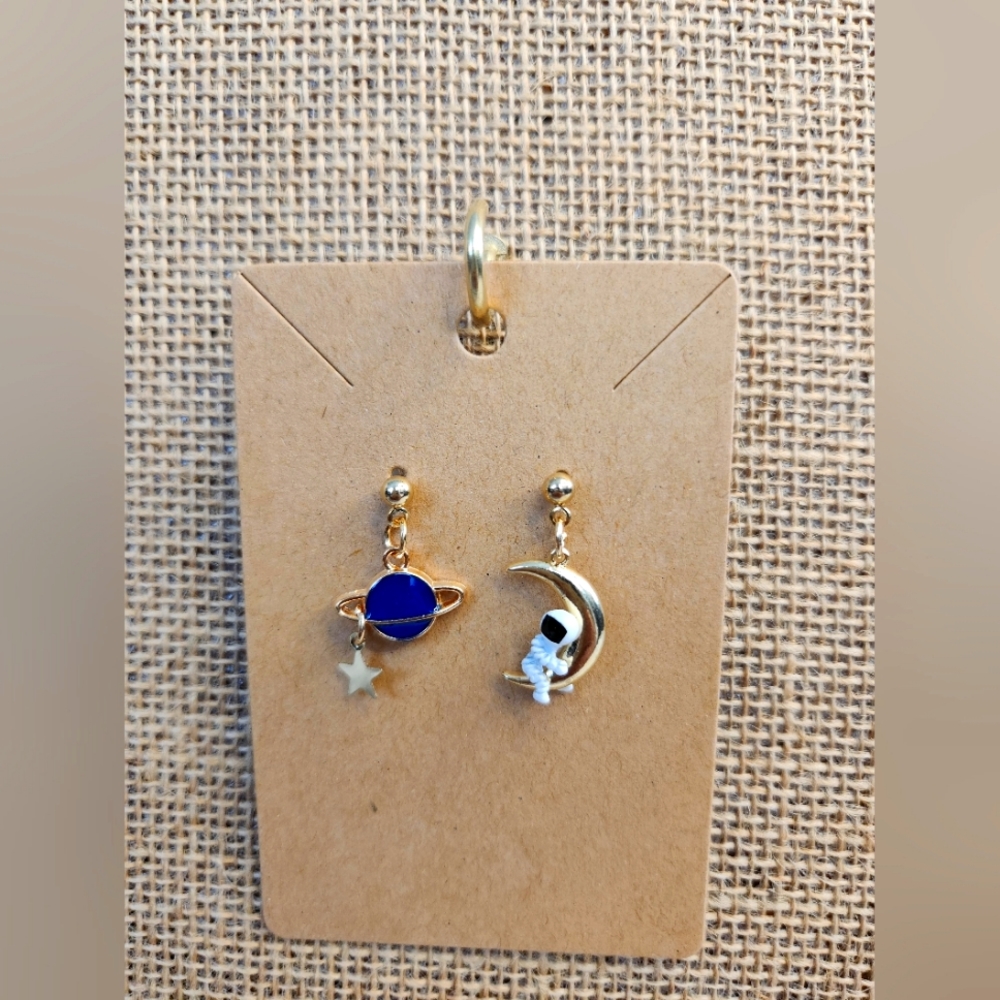 🐣4 for $20🐣 Novelty Earrings